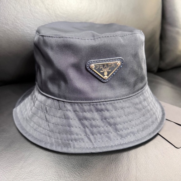 Prada Black Nylon Bucket Hat with Logo Plaque